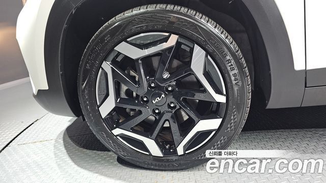 Kia Seltos из Кореи Encar