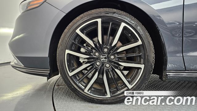 Honda Accord 2.0 Hybrid Touring — пробег 22 438 км — фото 5 из 5