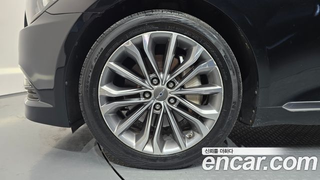 Hyundai Genesis из Кореи Encar