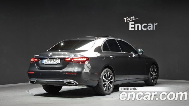 Mercedes-Benz E-Class из Кореи Encar
