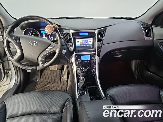 Hyundai Sonata 2.0 Premier — пробег 109 886 км — фото 5 из 5
