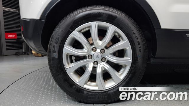 Land Rover Range Rover Evoque 2.0 TD4 SE — пробег 198 866 км