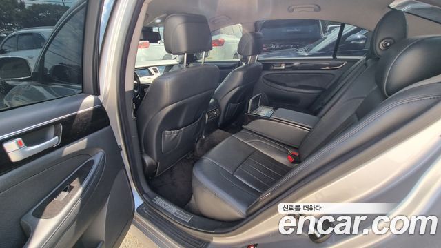 Hyundai Genesis из Кореи Encar