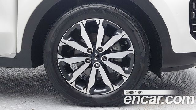 Kia Sportage из Кореи Encar