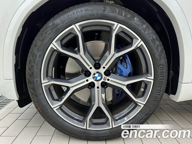 BMW X5 xDrive 40i M Sport — пробег 11 216 км — фото 5 из 5
