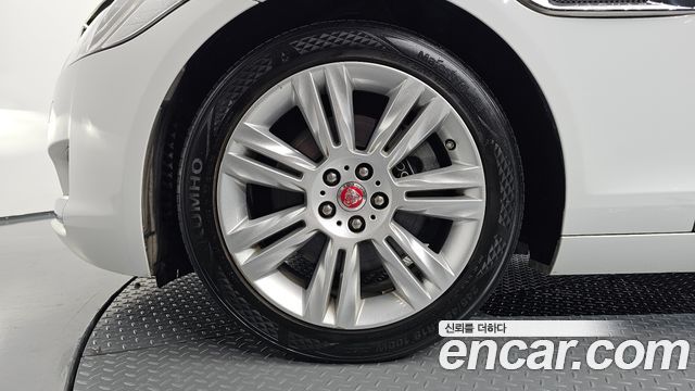 Jaguar XF из Кореи Encar