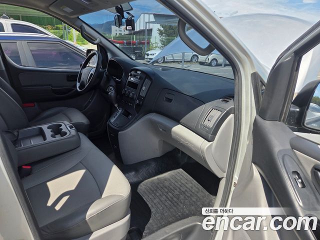 Hyundai Starex 12-Seater Wagon CVX Deluxe — пробег 104 574 км