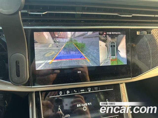Audi Q8 50 TDI Quattro Premium — пробег 210 000 км