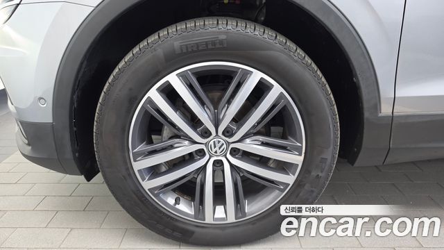 Volkswagen Tiguan 2.0 TDI Prestige — пробег 83 559 км — фото 5 из 5