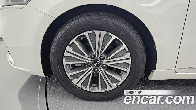 Kia K7 из Кореи Encar