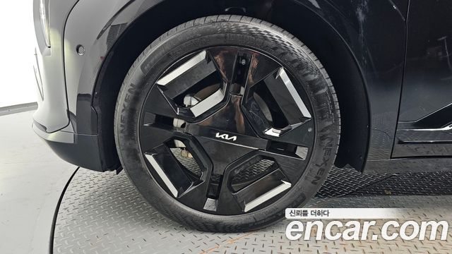 Kia EV3 из Кореи Encar