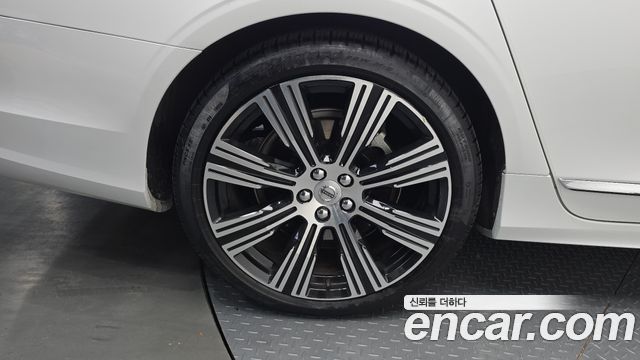 Volvo S90 из Кореи Encar