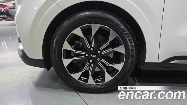 Kia Carnival Diesel 7-Seater Signature — пробег 78 115 км — фото 5 из 5