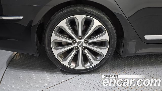 Hyundai Genesis из Кореи Encar