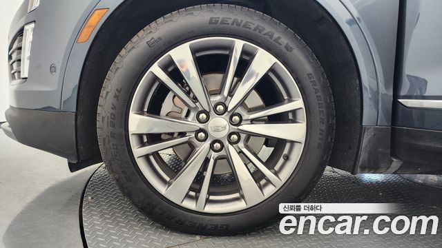 Cadillac XT5 3.6 Premium Luxury AWD — пробег 84 007 км