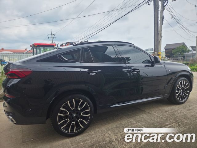 BMW X6 xDrive30d M Sport — пробег 1 050 км — фото 5 из 5