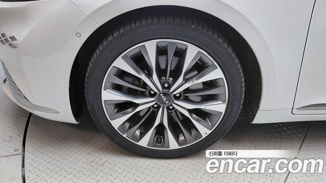 Kia K8 из Кореи Encar