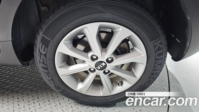 Kia Stonic Diesel 1.6 Deluxe — пробег 165 361 км — фото 5 из 5