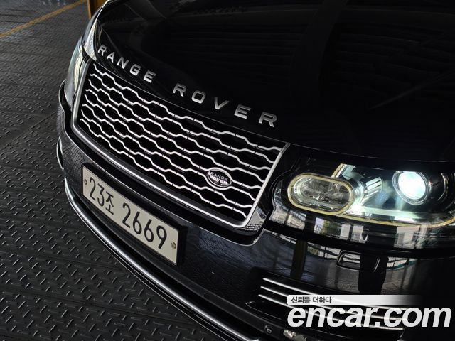Land Rover Range Rover 5.0 SC Vogue SE — пробег 115 565 км