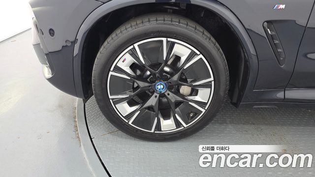 BMW iX3 M Sports — пробег 60 087 км — фото 5 из 5