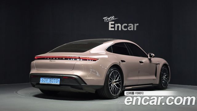 Porsche Taycan Base — пробег 41 766 км — фото 2 из 5