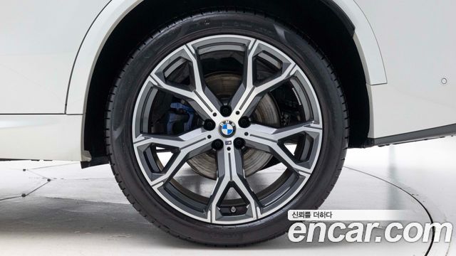 BMW X5 xDrive 40i M Sport — пробег 7 208 км — фото 5 из 5