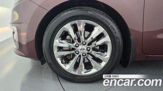 Kia Carnival из Кореи Encar