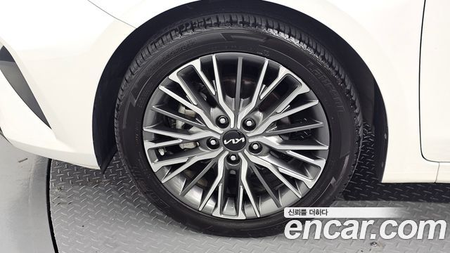 Kia K3 из Кореи Encar