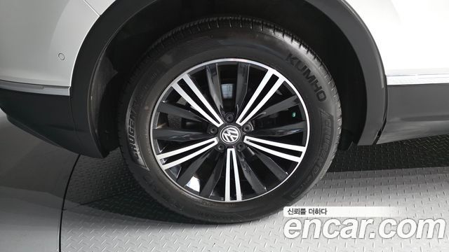 Volkswagen Tiguan из Кореи Encar