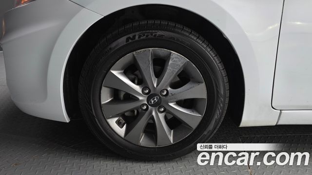 Hyundai Accent из Кореи Encar