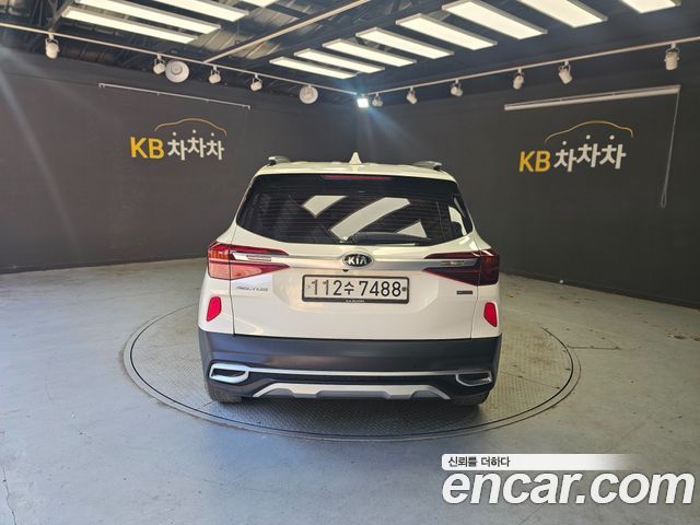 Kia Seltos из Кореи Encar