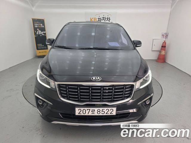 Kia Carnival 9-Seater Prstige — пробег 100 000 км — фото 5 из 5