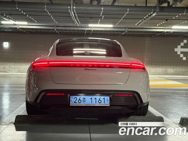 Porsche Taycan Base — пробег 28 500 км — фото 5 из 5