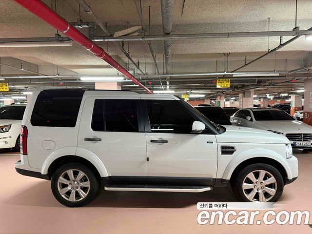 Land Rover Discovery 3.0 SDV6 SE — пробег 267 000 км — фото 3 из 5