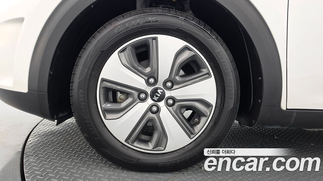 Kia Niro из Кореи Encar