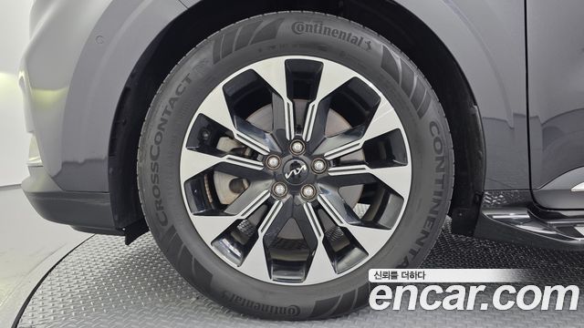 Kia Carnival Gasoline 7-Seater Signature — пробег 33 810 км — фото 5 из 5