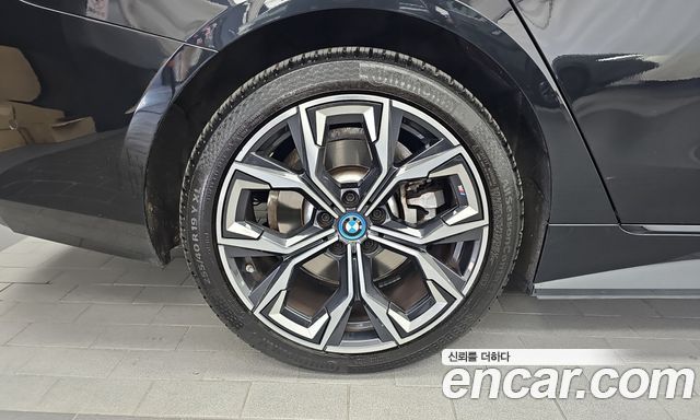 BMW i4 из Кореи Encar