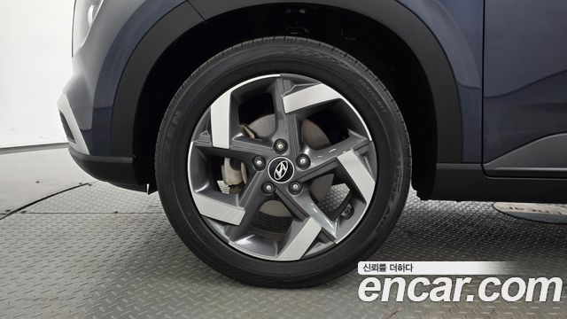 Hyundai Venue из Кореи Encar