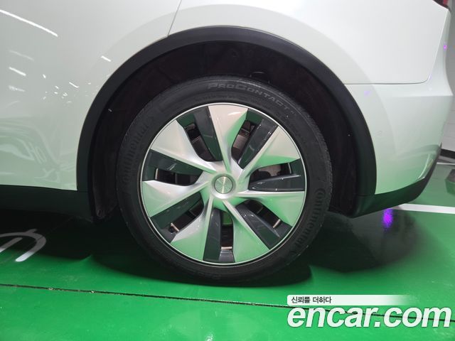 Tesla Model Y Long Range AWD — пробег 59 500 км — фото 5 из 5