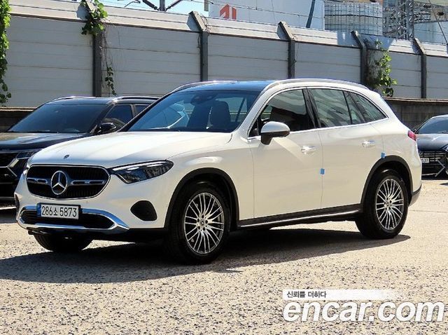 Mercedes-Benz GLC-Class GLC220 d 4MATIC — пробег 3 272 км — фото 2 из 5