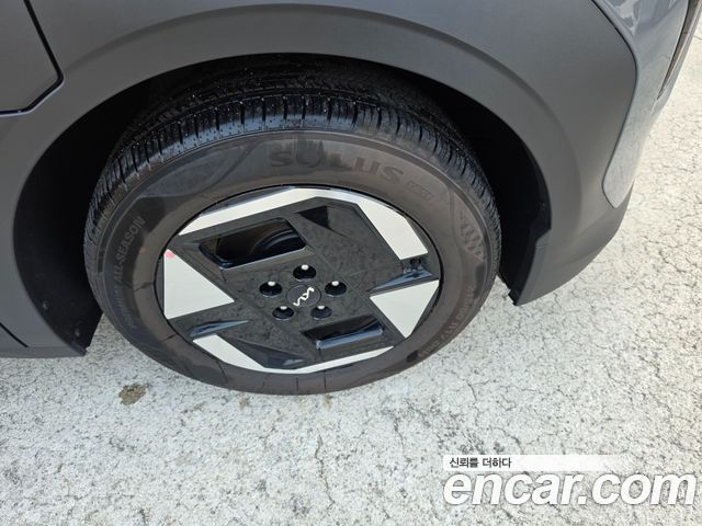 Kia EV3 из Кореи Encar