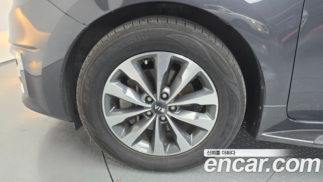 Kia Carnival 9-seater Luxury — пробег 167 742 км — фото 5 из 5