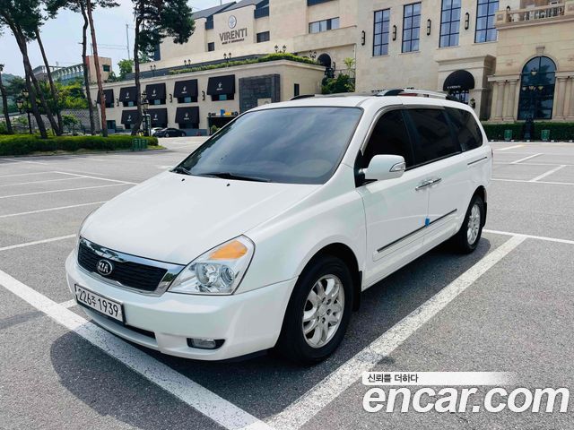 Kia Carnival Grand Carnival GLX Deluxe — пробег 181 270 км — фото 1 из 5