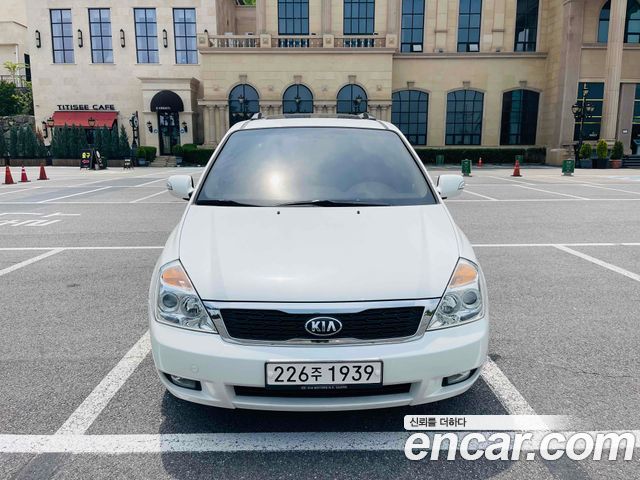 Kia Carnival Grand Carnival GLX Deluxe — пробег 181 270 км — фото 2 из 5