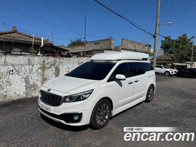 Kia Carnival Gasoline 9-seater Hi-Limousine Noblesse — пробег 44 000 км — фото 2 из 5