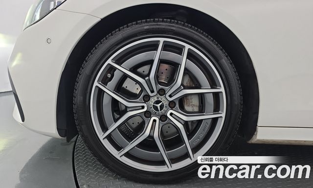 Mercedes-Benz E-Class E220d 4MATIC AMG Line — пробег 112 676 км — фото 5 из 5