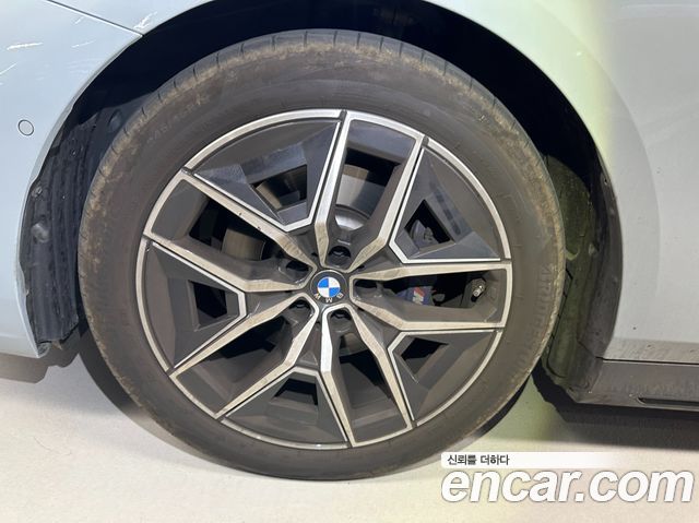 BMW 5-Series 520i M Sport — пробег 37 146 км — фото 5 из 5