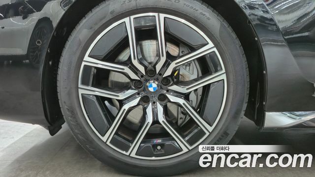 BMW 7-Series 740i sDrive M Sport — пробег 87 700 км — фото 5 из 5