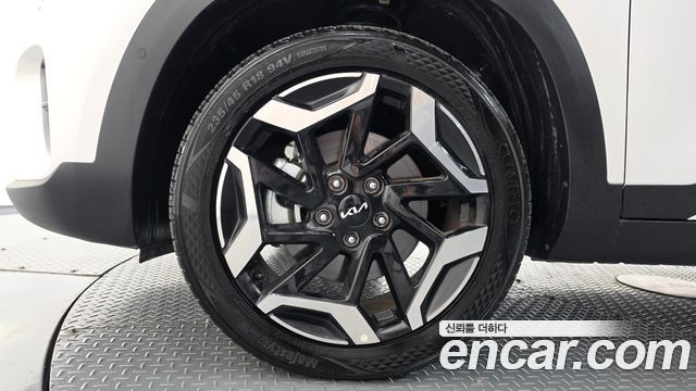 Kia Seltos из Кореи Encar