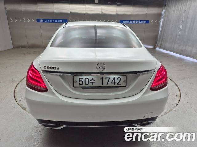 Mercedes-Benz C-Class C200 d — пробег 97 055 км — фото 5 из 5
